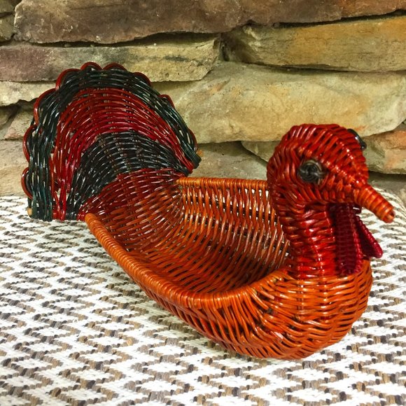 VTG Turkey Wicker Basket Boho Thanksgiving Decor